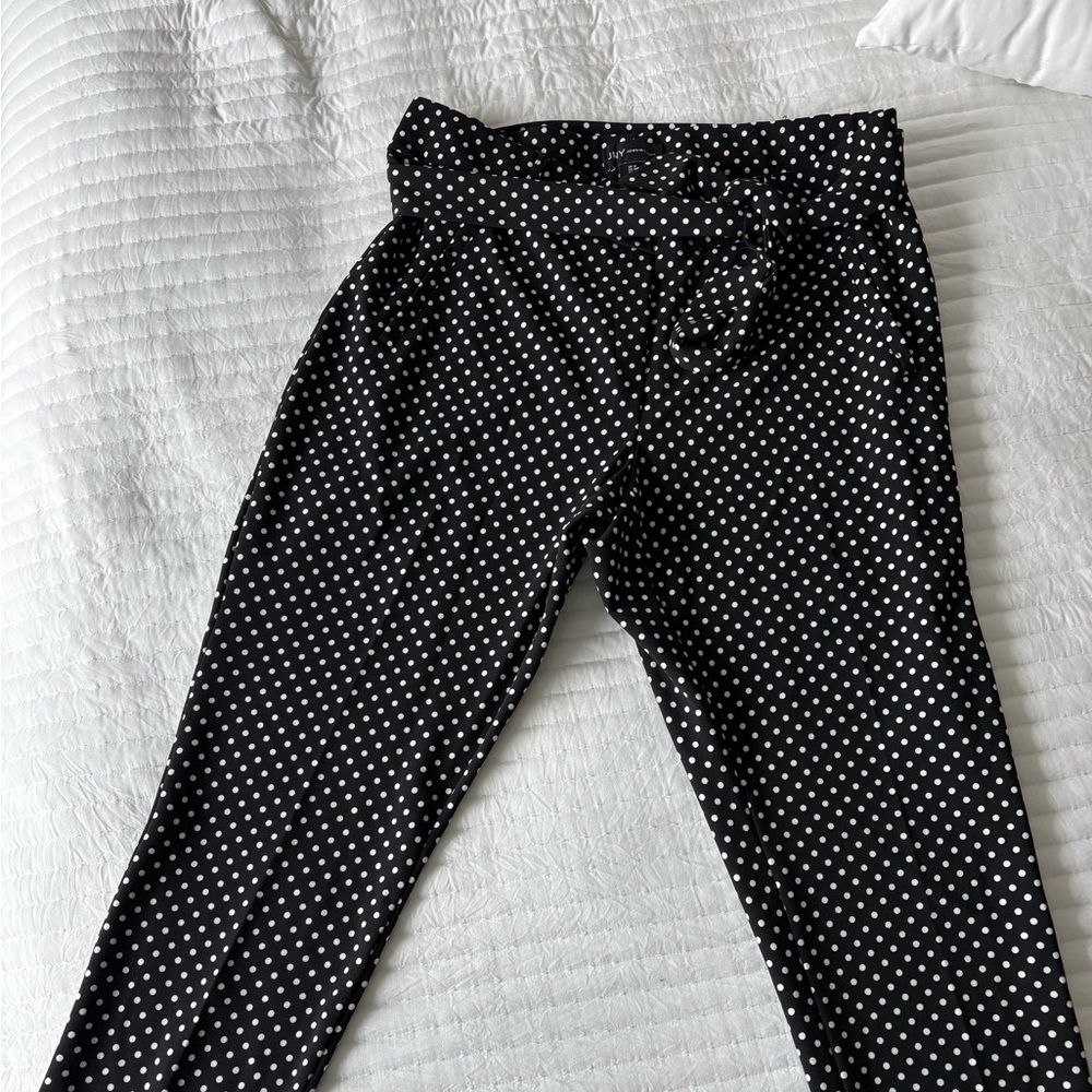 Jones New York Black and White Polka Dot Tie Front Stretch Pants